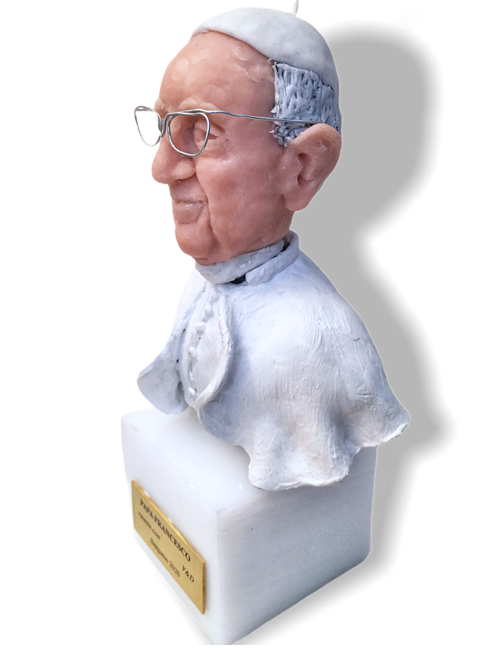 Statuina Papa Francesco